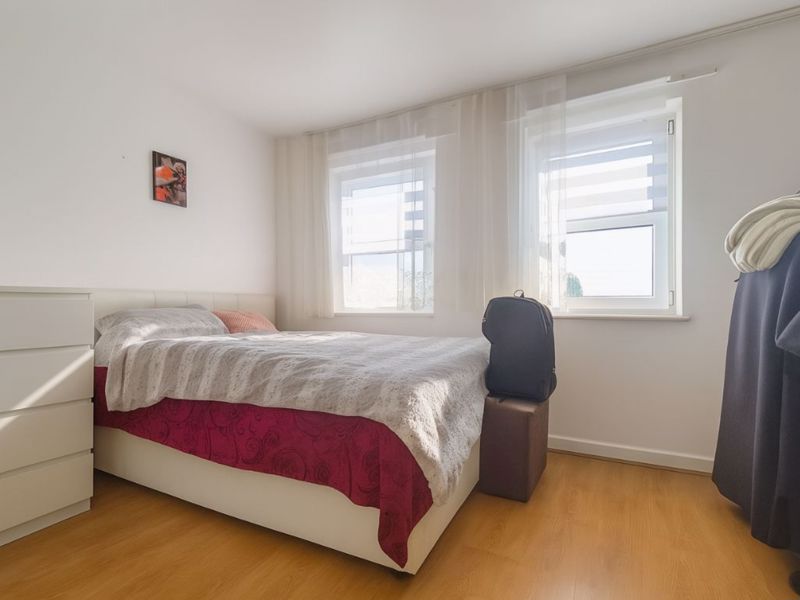 Photo 25- click for photo gallery